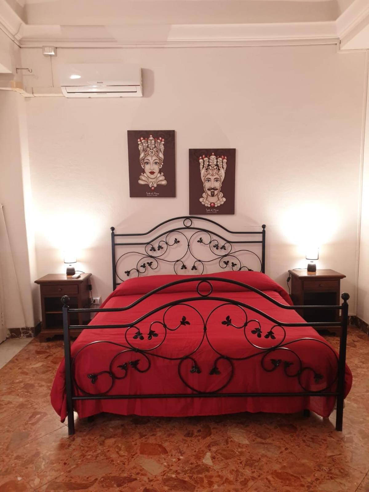 Arco Del Vescovo 2 Apartment Acireale Luaran gambar