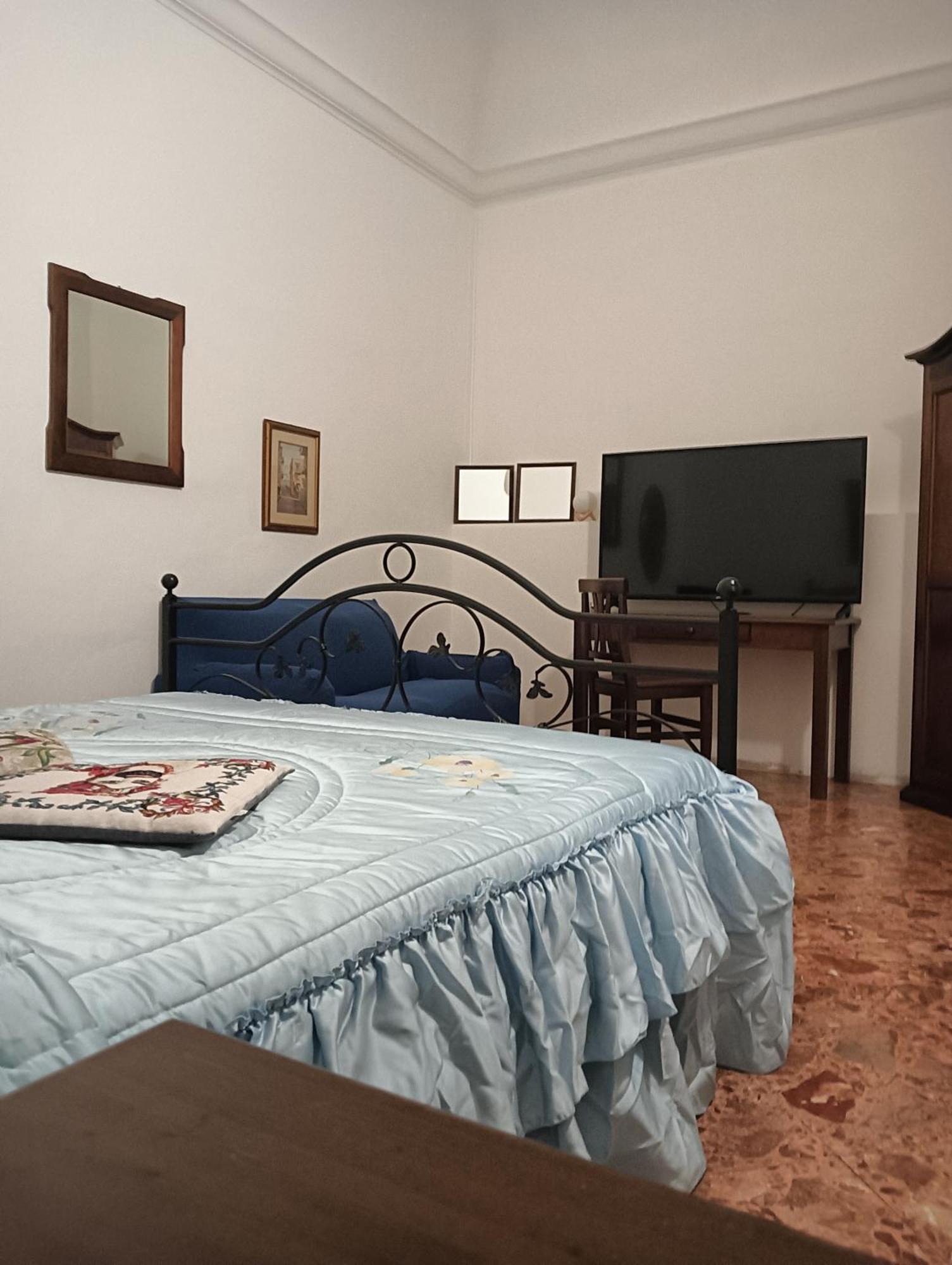 Arco Del Vescovo 2 Apartment Acireale Luaran gambar