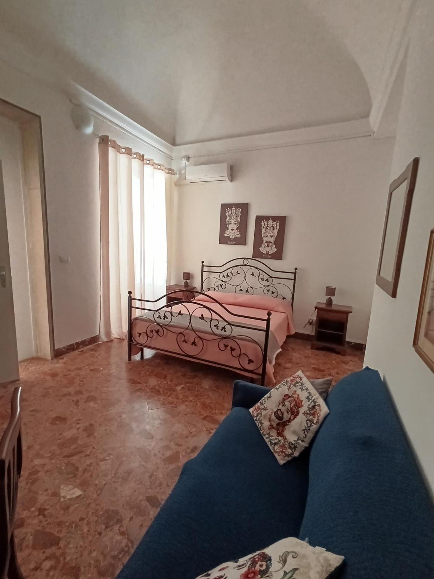 Arco Del Vescovo 2 Apartment Acireale Luaran gambar